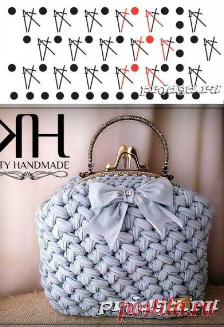 Летние вязаные сумочки крючком.