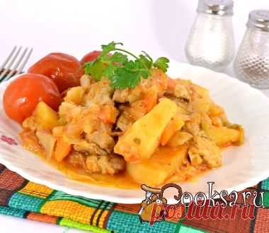 Картофель тушеный со свиной грудинкой и овощами в мультиварке фото рецепт приготовления