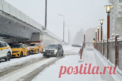 Москвичам рассказали о погоде на старый Новый год. На выходных 13 и 14 января в Москве ожидается морозная погода. Ночью на 13 января похолодает до минус 22-20 градусов, днем потеплеет до минус 18-16 градусов. В воскресенье, 14 января, днем будет минус 13-15 градусов. Существенных осадков и сильного ветра при этом не будет.