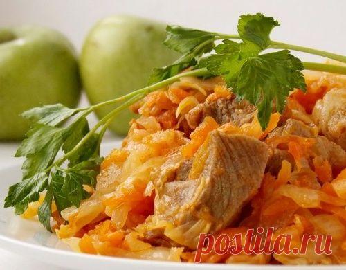 Тушёная капуста с мясом