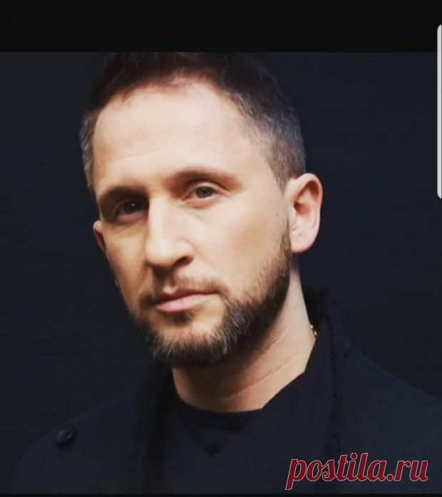 Оскар Кучера изменил имидж напомнив фанатам героя «Голубой устрицы»