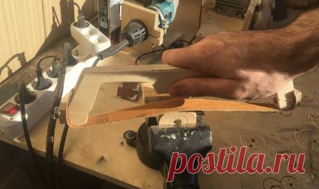 🛠 Решил сделать очень простую самоделку для шлифовки изогнутых изделий. Делюсь идеей | Сам сказал - Сам сделал | Яндекс Дзен