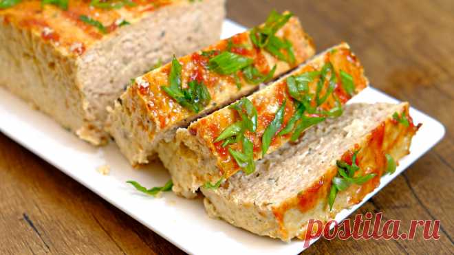 Сочная вкуснятина из куриного фарша. Простой и вкусный рецепт Простой и вкусный рулет из куриного фарша, также это блюдо можно назвать мясной хлеб или на французский манер – куриный террин. Получается невероятно сочное, ароматное блюдо из курицы со сбалансированными нотками томатов и базилика. Время на активное приготовление минут 10 – намного меньше возни, чем с жаркой котлет. Такой рулет из куриного фарша выходит полезнее, потому что запекаем в духовке и используем меньше жира.