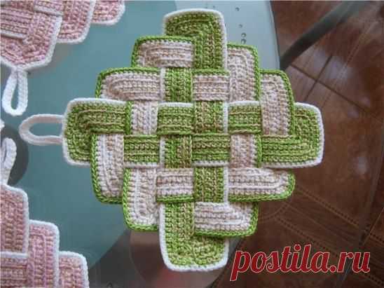 Оригинальная прихватка для кухни
http://labhousehold.com/the-original-kitchen-potholders.html