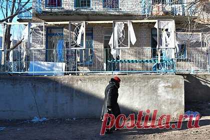 ВСУ обстреляли два города в Запорожской области. Город Токмак в Запорожской области попал под обстрел Вооруженных сил Украины. Об этом в четверг, 4 января, сообщил председатель запорожского движения «Мы вместе с Россией» Владимир Рогов в своем Telegram-канале. Также он рассказал, что минувшей ночью ВСУ вели артиллерийский обстрел Васильевки.