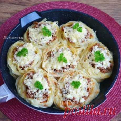 «Гнезда» с фаршем и овощами