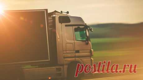 Почему бывают профессиональные заболевания у водителей дальнобойщиков?
Никто и нигде не питается правильно и качественно, чтобы обеспечить потребности органима для достаточной физиологической регенерации. Еда это не только топливо - источник энергии, но и расходные материалы и даже сырьё для синтеза запасных частей.