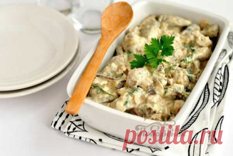 Сытная куриная печень с шампиньонами в сметане