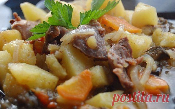 Жаркое из картофеля с сердечками.