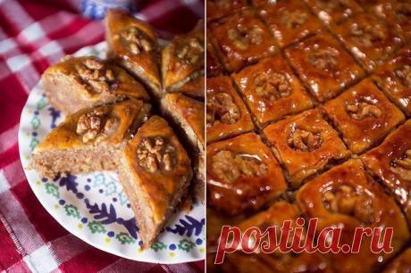 Пахлава.
С богатой ореховой начинкой, сладкая, с медовым ароматом и, самое главное, очень мягкая внутри!
Вам потребуется:
Показать полностью…