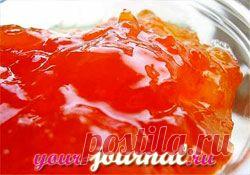 Абрикосовое варенье с кивиСостав:
- 450 грамм киви,
- 1,3 килограмм абрикос,
- 130 грамм бренди,
- Желатин,
- Несколько ложек лимонной кислоты,
- 1,6 килограмма сахара,