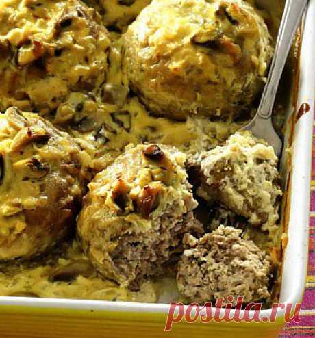 Как приготовить вкусные мясные котлеты под сметанным соусом