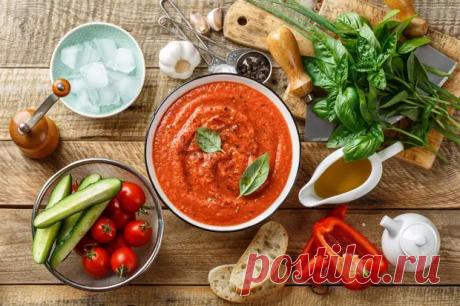 Что приготовить в блендере летом: 10 рецептов с сезонными продуктами