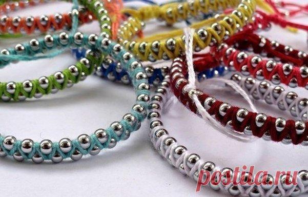 Плетем оригинальный браслет