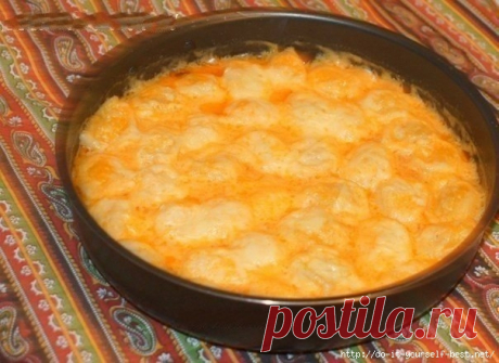 Пельмени под соусом))))