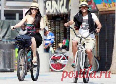 Английский в Англии: ему все возрасты покорны - Ученье - свет! О преимуществах обучения английскому языку на его родине говорилось и писалось предостаточно. Не будем на этом останавливаться. Лучше подробнее расскажем о тех широких возможностях в деле изучения языка, которые может предоставить Великобритания.

Языковые учебные заведения, в которых обучаются студенты со всего мира, разбросаны по всей стране: в космополите Лондоне и курортном