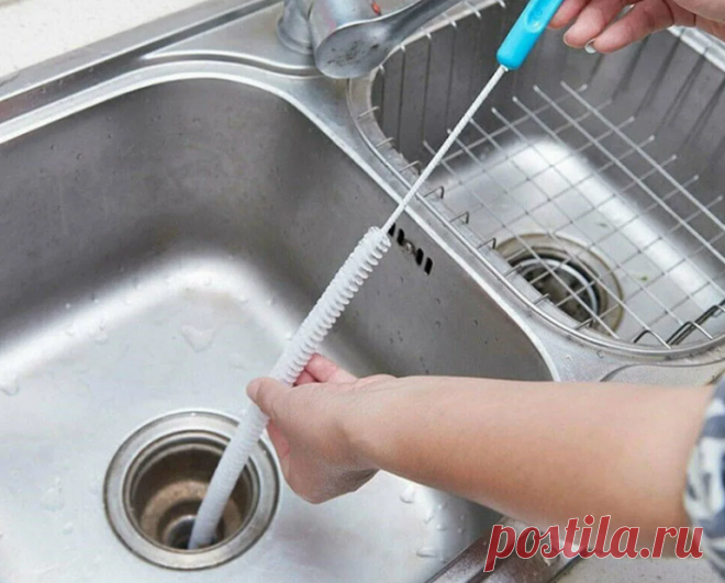 Как прочистить кухонную раковину и предотвратить засоры: простой способ для дома