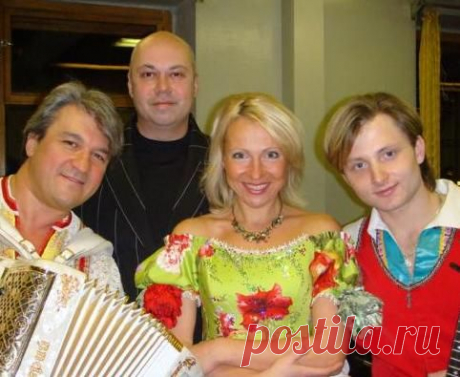 Сегодня у нас много песен! Встречаем ! Группа &quot;Белый день! Ну и другие...Замечательно!