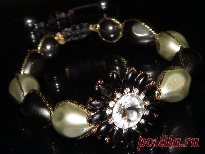 Браслеты серьги ,кольца.