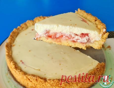 Творожный пирог с клубникой – кулинарный рецепт