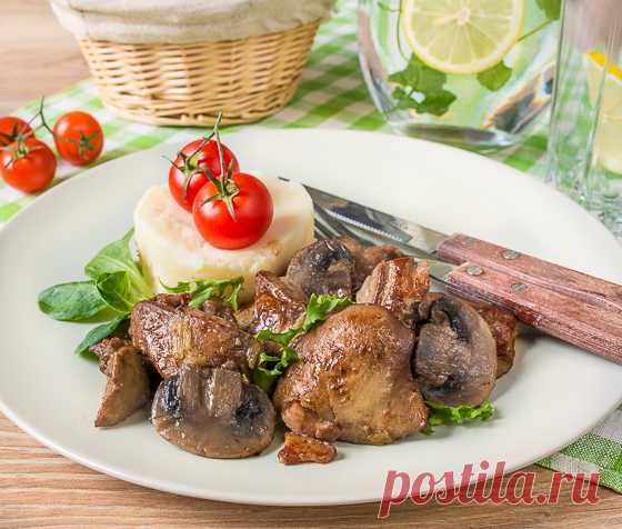 Жареная утиная/куриная печень с грибами