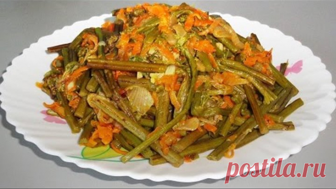 Салат из папоротника «Дальневосточная фантазия» / Fern Salad У нас на Дальнем Востоке нет ни одного человека, который бы не отведал в начале лета блюдо из папоротника орляка. 
В пищу используют молодые ещё не развернувшиеся листья и побеги орляка, которые можно солить и мариновать впрок. Конечно, самые вкусные блюда получаются из свежих стеблей. В кулинарии существует большое разнообразие блюд из папоротника. Приготовленный орляк обладает неповторимым вкусом, с которым нич...