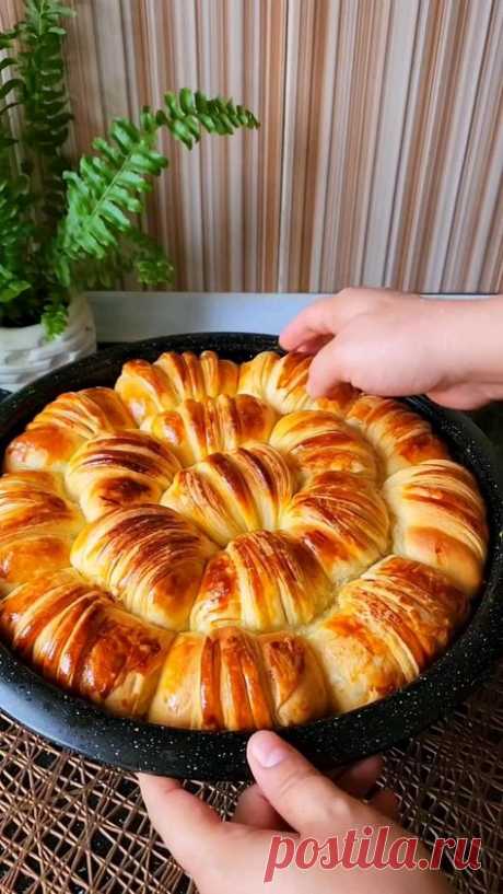 Пин содержит это изображение: Мясной пирог #мяснойпирог #пирог #пирогсмясом #рецептпирога #рецепт #тесто #мяснойпирогрецепт