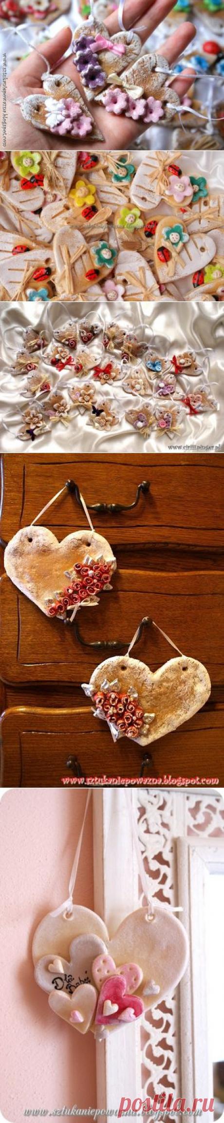 Делаем очаровательные сердечки-валентинки из соленого теста - идеи и мастер-классы.