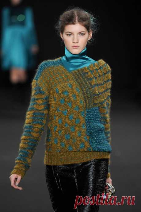 Vanessa Bruno at Paris Fashion Week Fall 2012