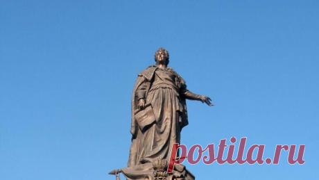 В Одессе демонтируют памятники Екатерине II и Суворову РИА Новости. Одесский горсовет в среду принял решение о демонтаже памятников российской императрице Екатерине II и русскому полководцу Александру Суворову. «За — 43 (97,73% присутствующих), против — 0, воздержались — 0, не проголосовали — 1 (2,27% присутствующих). Решение принято», — свидетельствует данные табло после голосования депутатов горсовета по вопросу о демонтаже памятника «Основателям Одессы». В свою очередь ...