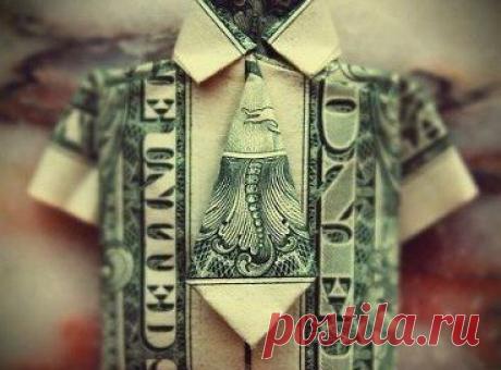 Кажется, все искали кратчайшей дороги к деньгам и при этом обходили самую прямую — ту, которая ведет через труд.