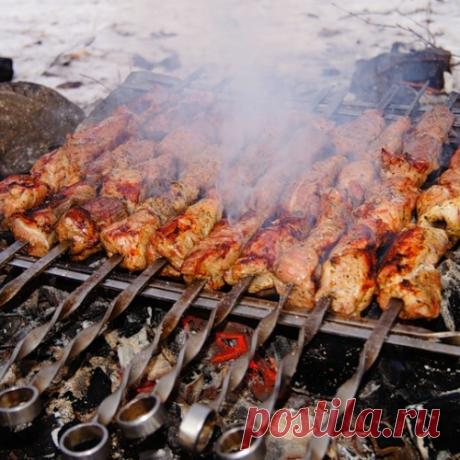 Свиной шашлык в винном маринаде на Новый Год