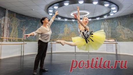 Сергей Собянин рассказал о талантах, получивших гранты мэра Москвы. В школах искусств и творческих образовательных учреждениях Москвы обучается около 100 тыс. ребят, рассказал в своем личном блоге мэр столицы Сергей Собянин. &quot;Для обучающихся проводятся творческие конкурсы&quot;, - отметил Собянин. В ...