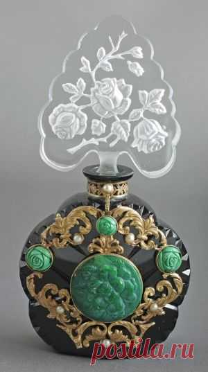 Gevonden op perfumebottlesetc.com