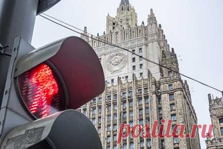 Россия внесла силовиков ЕС в черный список. Россия решила ответной мерой внести в черный список представителей руководства Европейского союза (ЕС) за военные поставки Украине. Об этом сказано в соответствующем заявлении МИД об ответных мерах на антироссийские санкционные решения Евросоюза. В тексте также напоминается о пресечении недружественных акций.