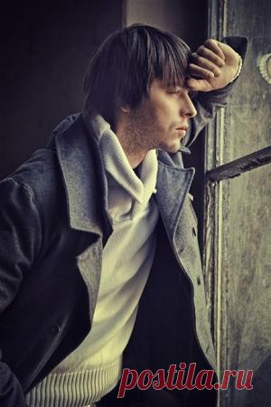 А ты скучаешь? Скажи, скучаешь?