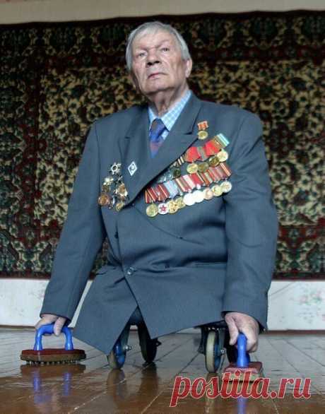 ЕГО ИМЯ - СОЛДАТ- ПОБЕДИТЕЛЬ.....!!!!!  НИЗКИЙ ПОКЛОН..!!!!