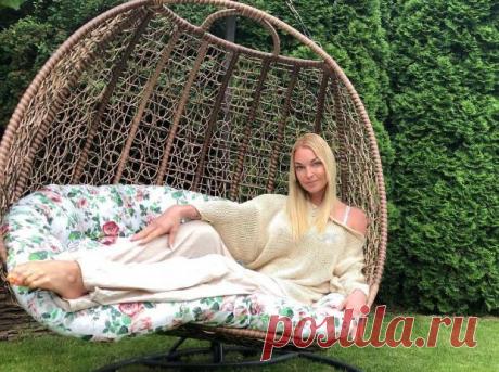 Анастасия Волочкова снова подверглась критике: ноги балерины активно обсуждают в Сети