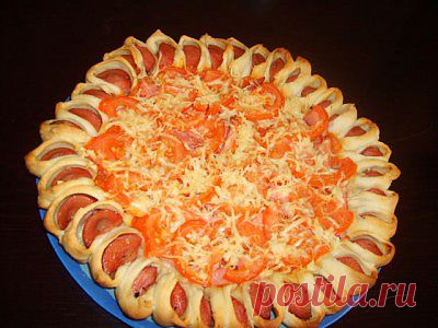 Интересная пицца со вкусным краешком.