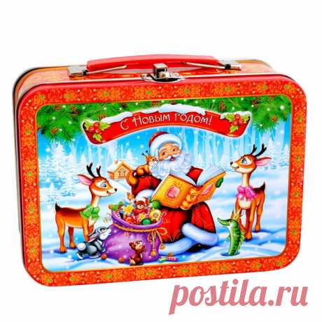 В шкафу искала я игрушку, Случайно сдвинула подушку И вдруг увидела пакет, А в нём полным - полно конфет. Я знаю, это Дед Мороз Из леса мне его привёз. Не стал он ждать четыре дня, А раньше вспомнил про меня. Одно я только не пойму - Ведь проще было бы ему Гостинец положить под ёлку, А он убрал его на полку. Я папе с мамой все сказала, Им свой гостинец показала. Мне папа с мамой улыбнулись, И меж собой переглянулись, Как будто что-то говоря- Наверно рады за меня.