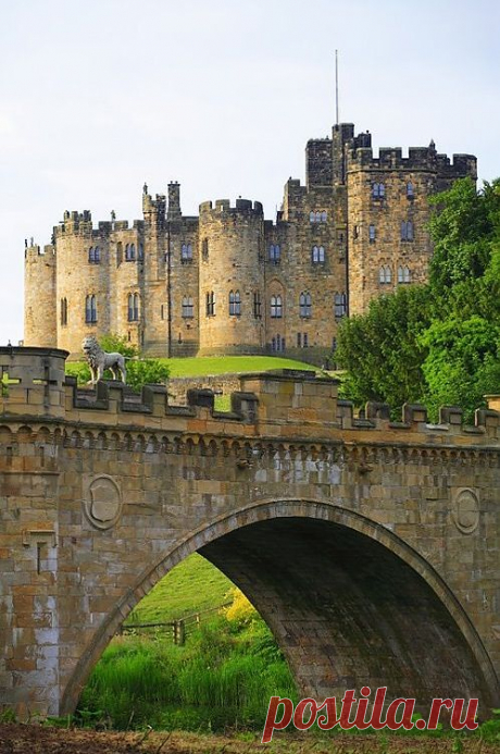 Alnwick Castle, England | Amazing Pictures - Amazing Pictures, Images, Photography from Travels All Aronud the World