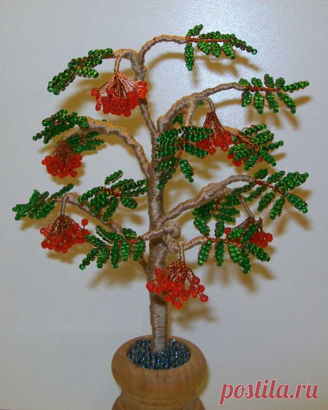 Плетение зимней и осенней рябины из бисера