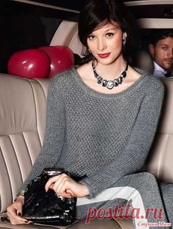 Элегантный джемпер с узором из снятых петель. Спицы. Классический крой, фантазийный узор спереди, ввязанная цепочка и пушистая смешанная пряжа с люрексом — вот секрет стильного вида этого джемпера.  РАЗМЕРЫ 36/38 (40/42 – 44/46) 48/50