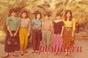 Косметика 80-х : тушь-поплюйка,лак-Прелесть, и тональник-Балет