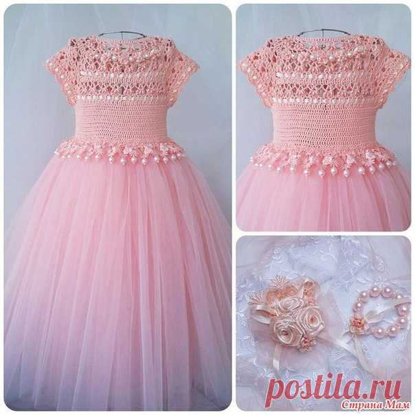 Нарядное платье для девочки
#детям #рукоделие #хобби #творчество #своими_руками #вяжем
http://www.stranamam.ru/post/10502702