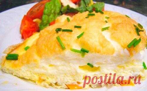 Как приготовить пышный омлет, чтобы он не падал: 3 вкусных рецепта и 6 полезных секретов, чтобы блюдо получилось высоким и не опало. Технология приготовления омлета-суфле.