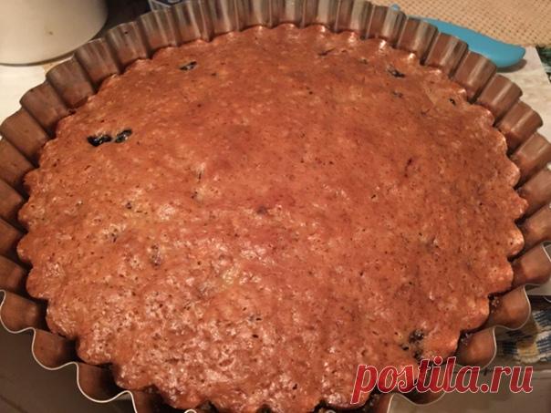 ПОСТНЫЙ КЕКС С ЧЕРНОПЛОДНОЙ РЯБИНОЙ. Автор фото-рецепта Марина Базыкина. Вместо черноплодной рябины можно взять любые ягоды, сухие или замороженные.
- 1 стакан сахара;
- 2 стакана муки;
- 1/2 стакана растительного масла;
- 1 пакетик яблочного сока (лучше 0.33)
Показать полностью...