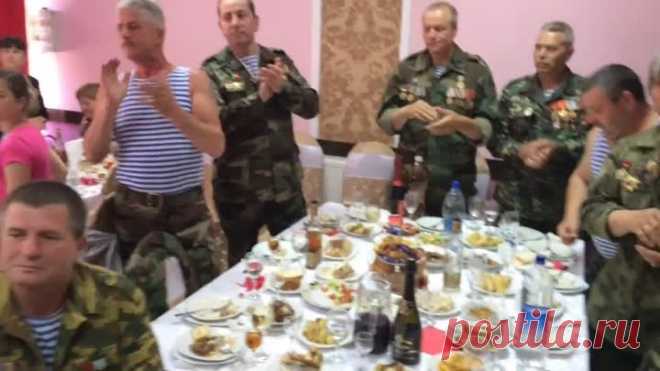Песня Слава ветеранам в с. Баурчи.района Чадыр-Лунга, - Памятный стол.