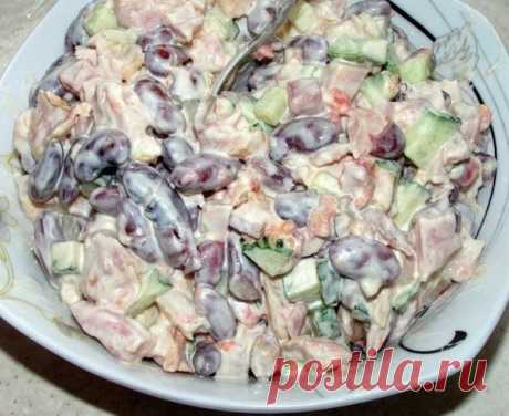 САЛАТ С КУРИЦЕЙ И ФАСОЛЬЮ