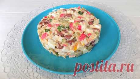 Салат из фасоли с солеными огурцами и крабовыми палочками Представляю вашему вниманию свой видео рецепт приготовления простого и вкусного салата из крабовых палочек с огурцами,консервированной фасолью и яйцами. Летом в этом салате я меняю соленые огурцы на свежие. Желаю вам приятного аппетита.Ингредиенты для приготовления салата:350 гр. крабовых...
